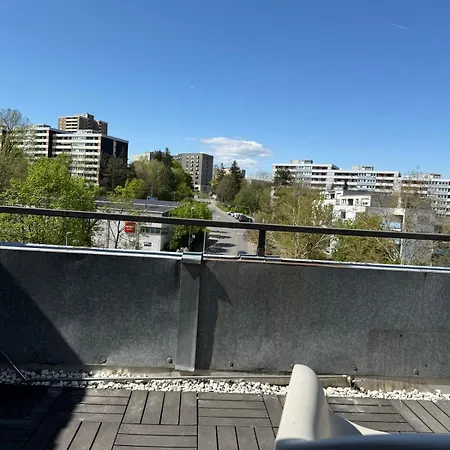 Апартаменты Modernes Mit Ausblick
